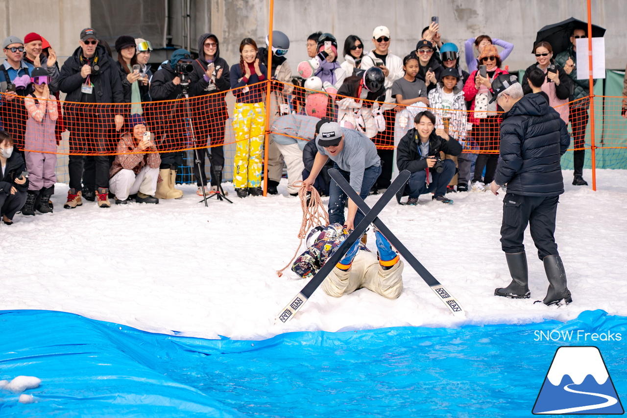 富良野スキー場｜いよいよインターナショナルなイベントに？！春シーズン恒例『第13回 Pond Skimming 池渡り』開催～♪